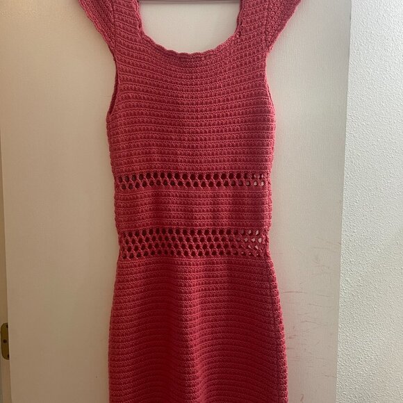 American Eagle Crochet Mini Dress ~ Pink / Coral Medium EUC - Picture 2 of 4